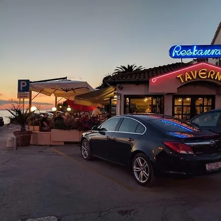 公寓 Lipotica Diklo *