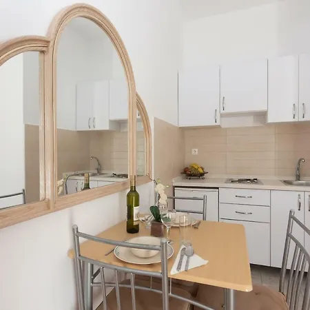 公寓 Lipotica Diklo *