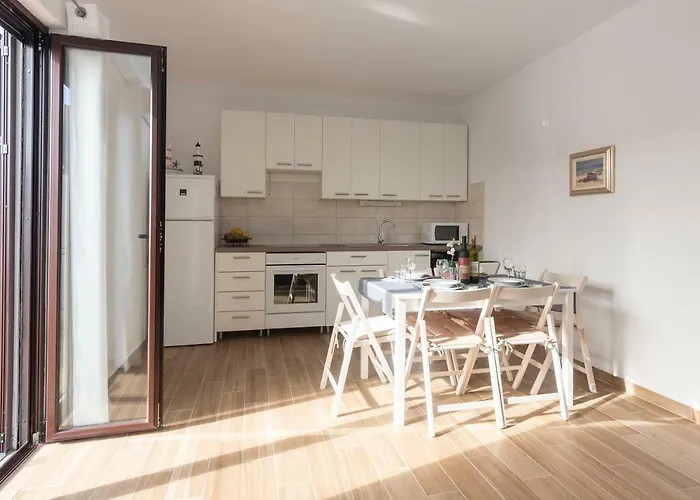 Apartamento Lipotica Diklo *